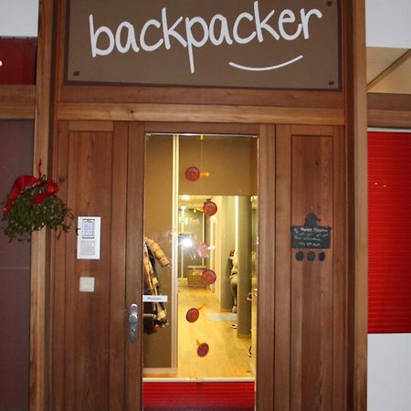 הוסטל Champéry Backpacker Le Petit Baroudeur מראה חיצוני תמונה