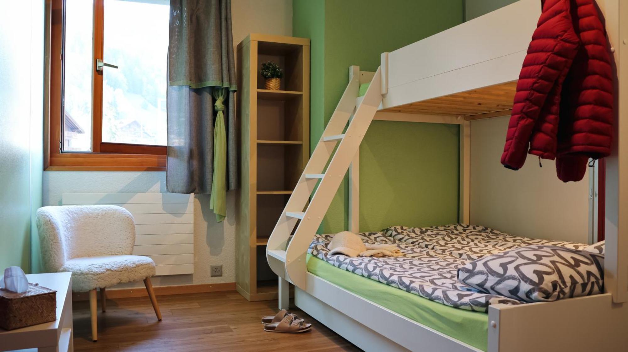 הוסטל Champéry Backpacker Le Petit Baroudeur מראה חיצוני תמונה