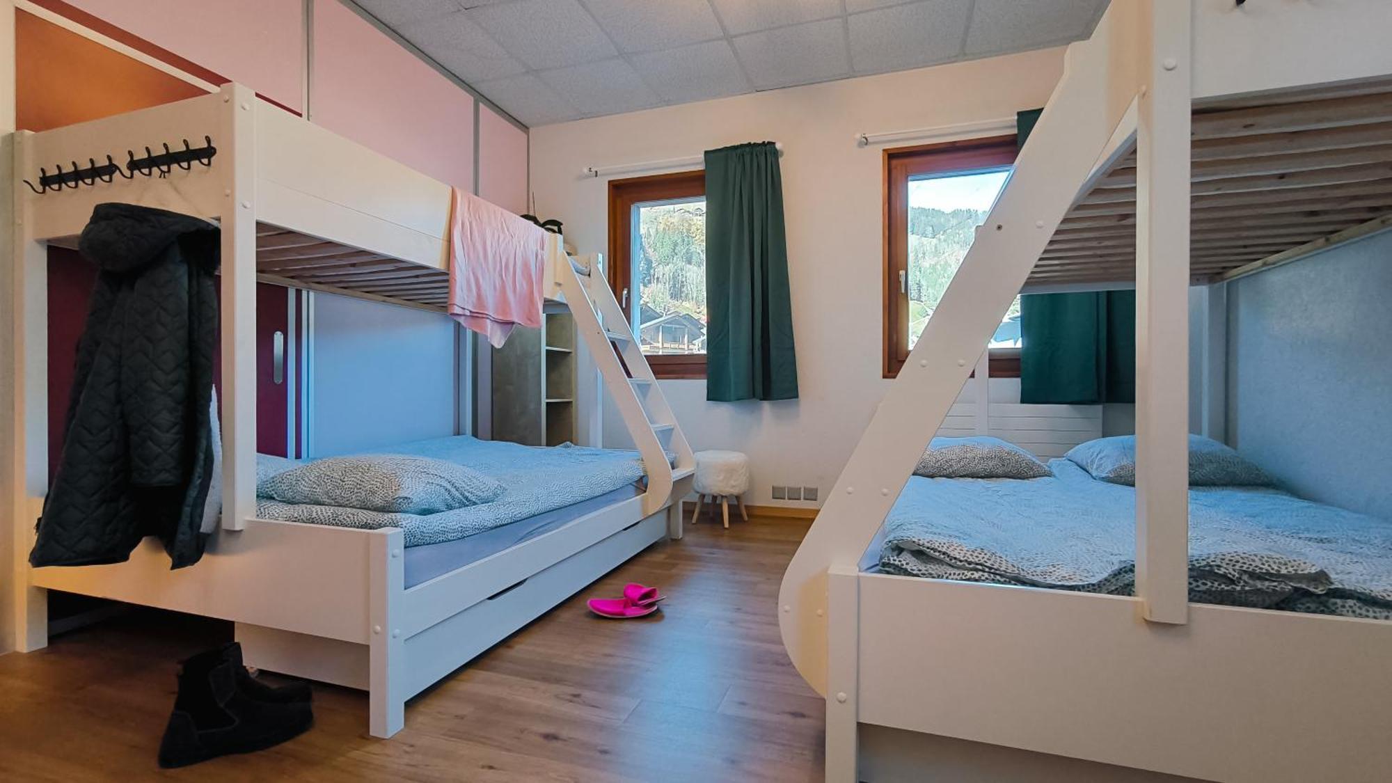 הוסטל Champéry Backpacker Le Petit Baroudeur מראה חיצוני תמונה