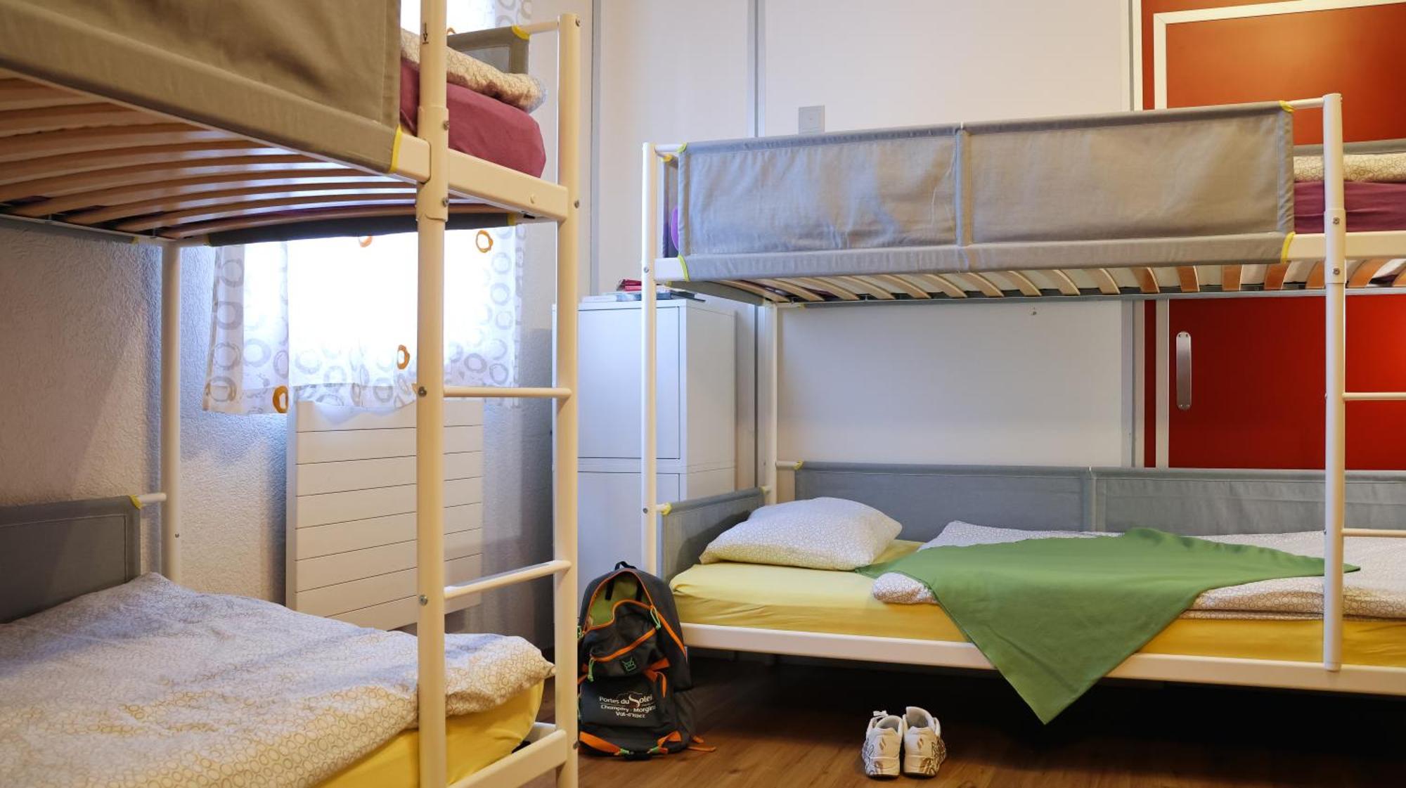 הוסטל Champéry Backpacker Le Petit Baroudeur מראה חיצוני תמונה